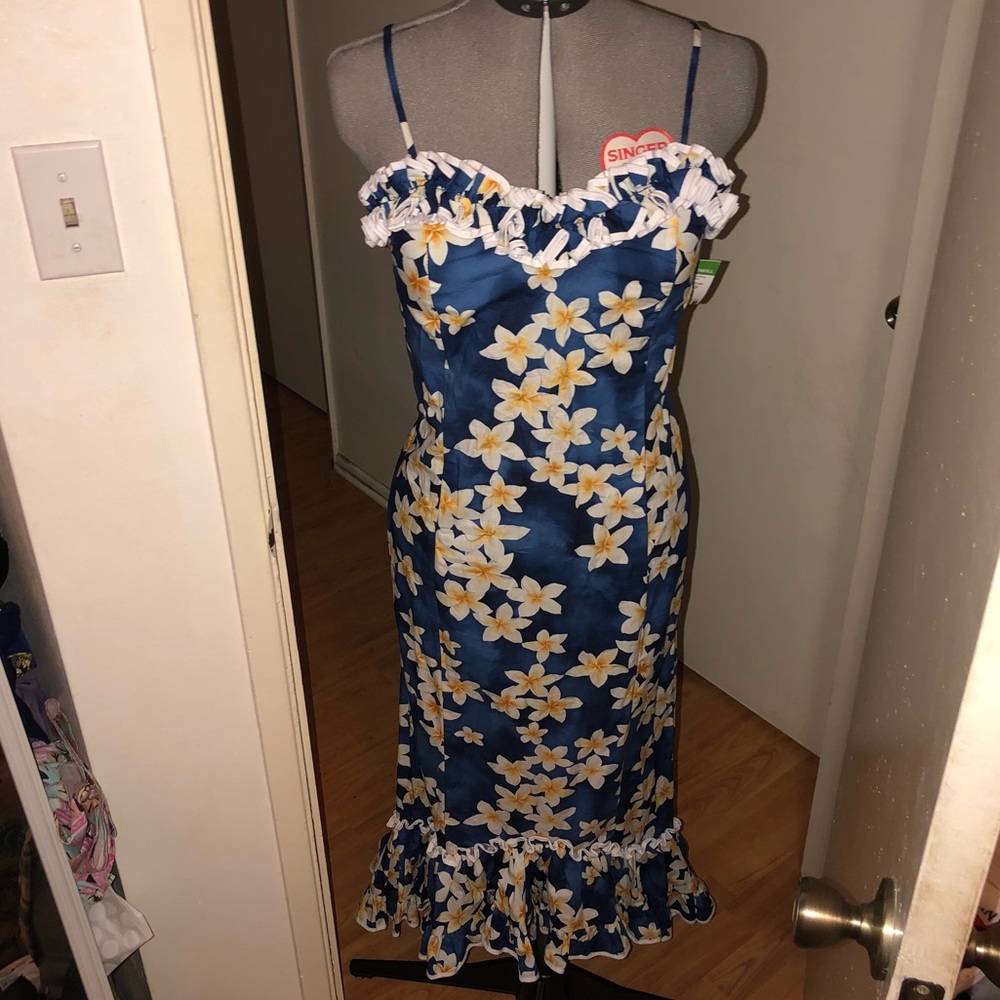 Blue floral vintage tiki long body con dress